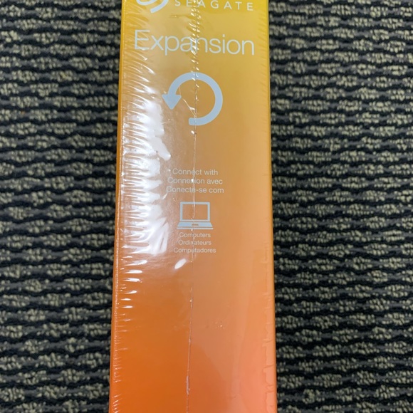 Seagate 8 TB External Hard Disk storage device - Picture 4 of 4